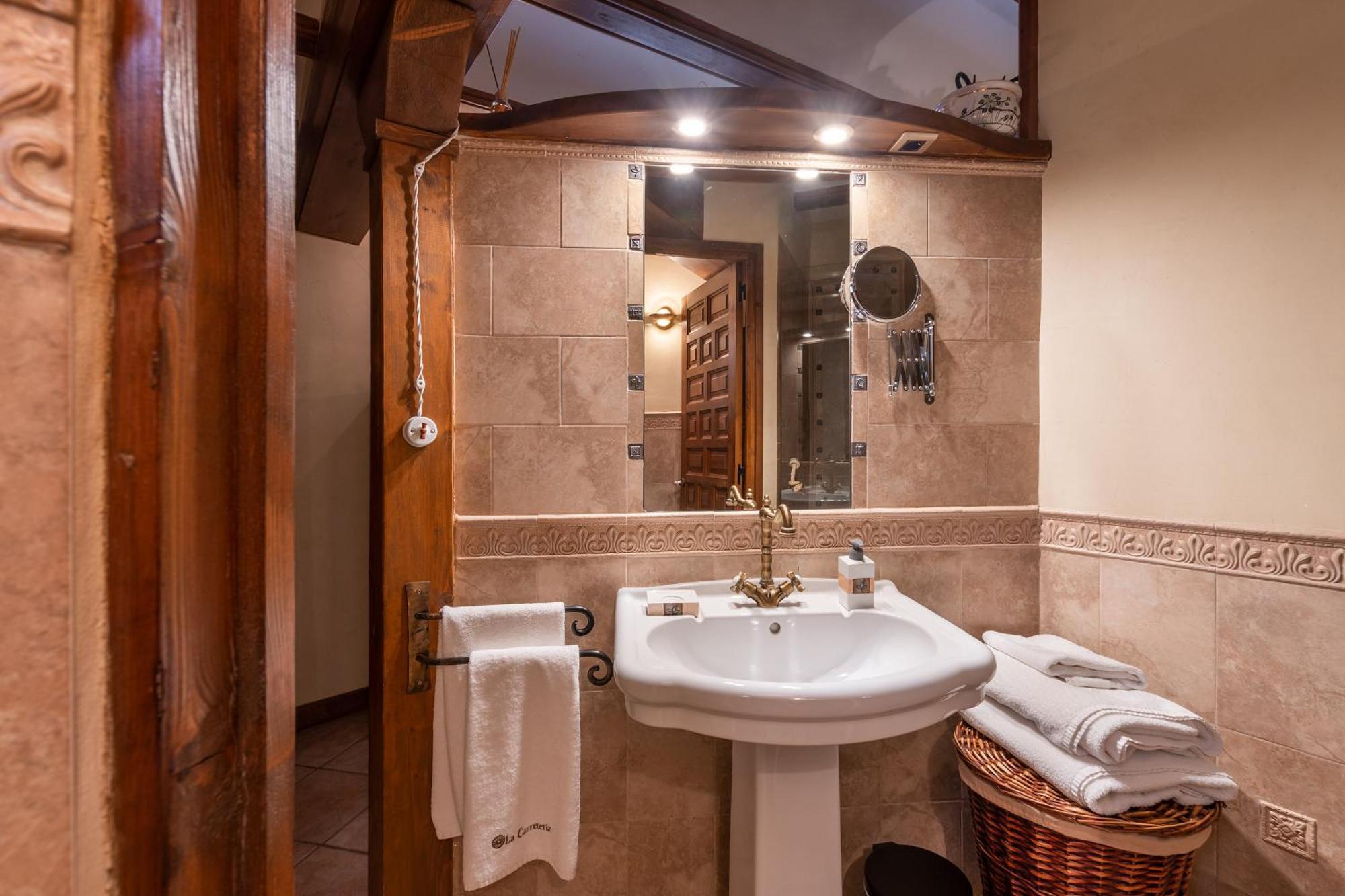 Casa Rural La Carreteria Camanas Екстер'єр фото